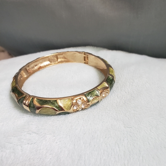 3/20$ vintage bangle.. - Picture 1 of 2